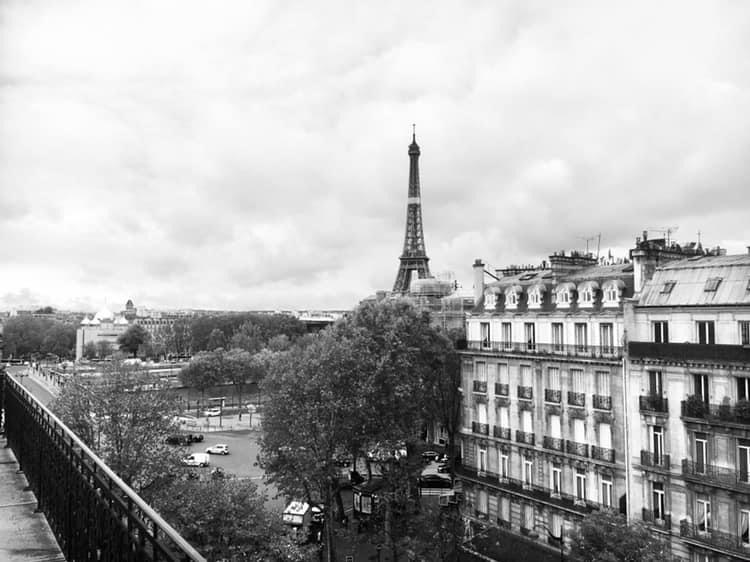 Vue tour Eiffel noir et blanc